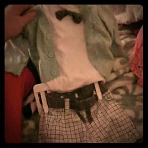 Outfit shorts onzie and sweater brand new  no tags